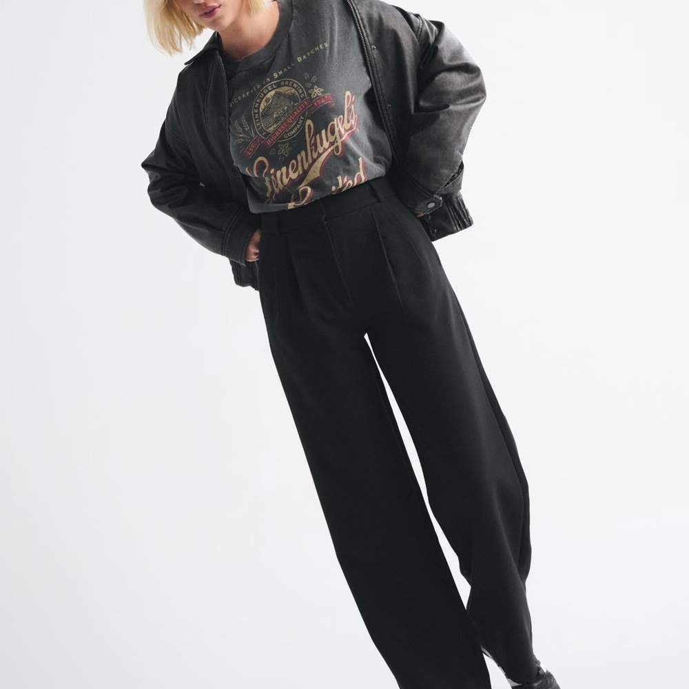 A&F Sloane Tailored Wide Leg Pant